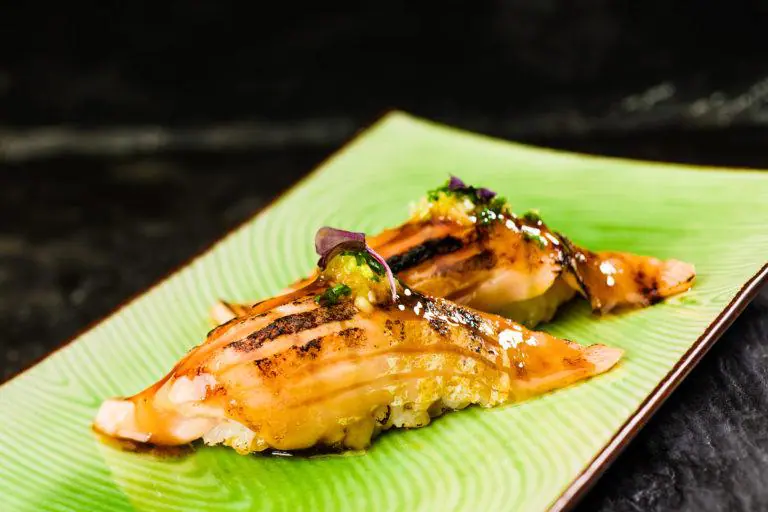 Salmon Aburi
